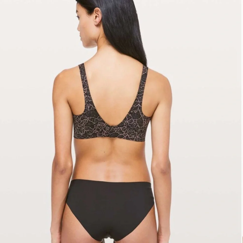 Lululemon Like Nothing Bra 32C/32B Black/Pink NWT